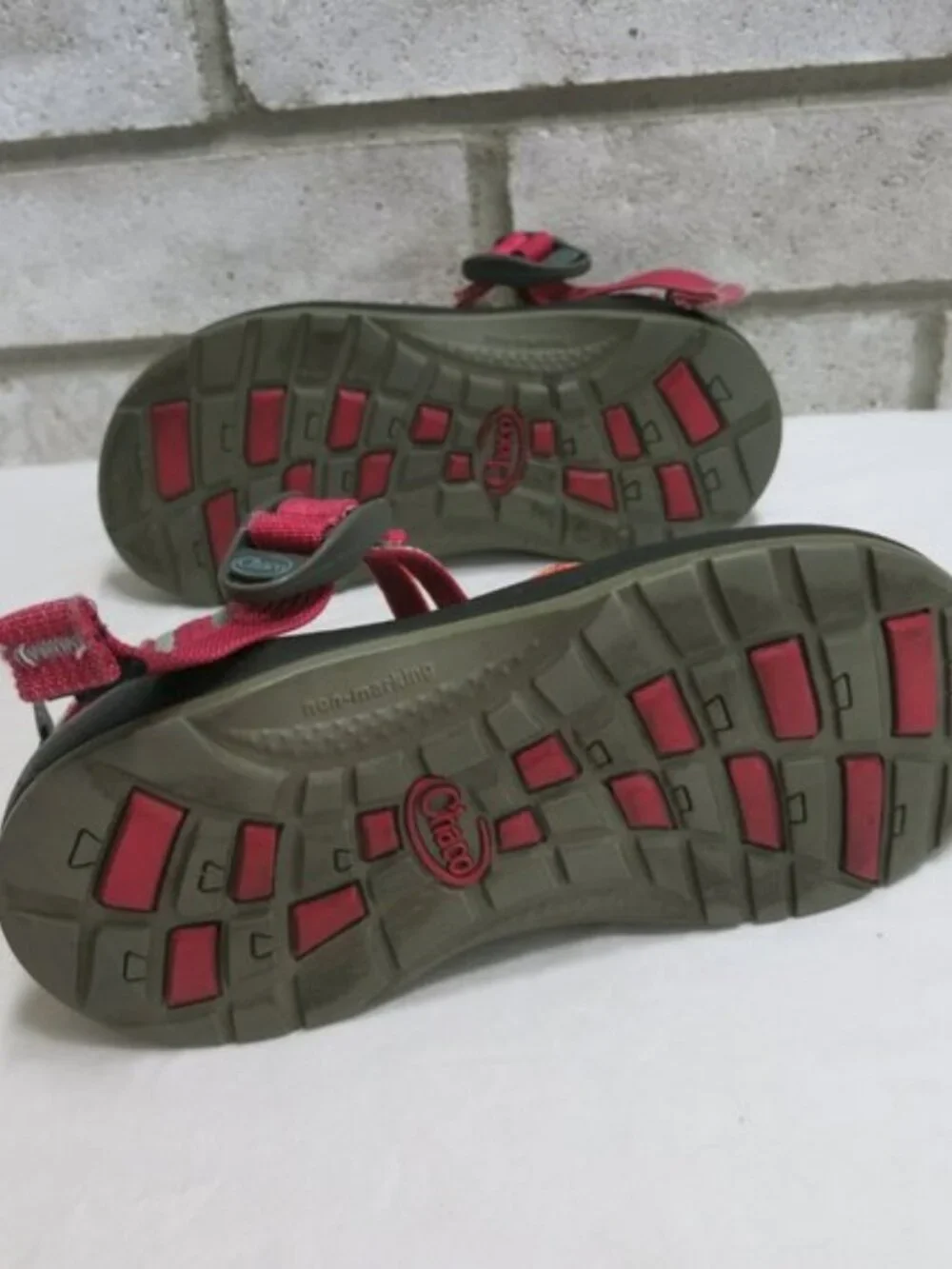 Chaco Dual Webbing Comfort Sandals Outdoor Strappy Shoes Kids Footwear Sz 1